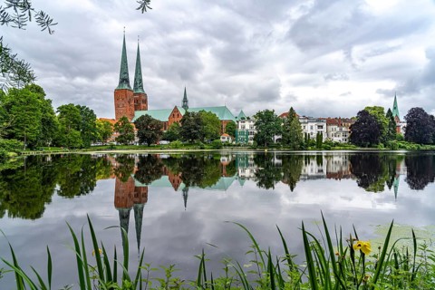 Mill pond and Lübeck Cathedral, Hanseatic City of Lübeck, Schleswig-Holstein, Germany