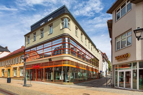 New Yorker on Friedrich-Hofmann-Straße in Ilmenau, Thuringia, Germany