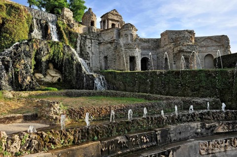 Fountain Fontana della Rometta e di Roma, Renaissance garden of Villa d'Este, water features,