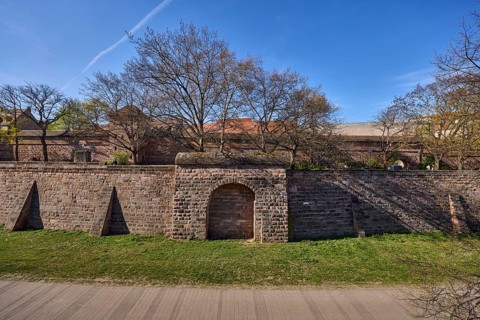 Old town, city fortification, city wall, trees, lawn, blue sky, Frauentor wall, Frauentor moat,