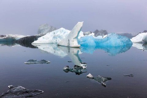 Icebergs in the morning light, Jökulsárlón glacier lagoon, Jökulsarlon, glacial lake, Hornafjörður,