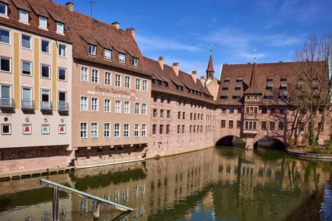 Heilig-Geist-Spital, historic hospital, pharmacy, river Pegnitz, historic buildings, facade,