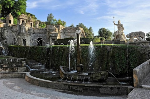 Fountain Fontana della Rometta e di Roma, Renaissance garden of Villa d'Este, water features,