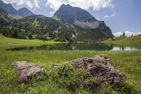 Lower Gaißalpsee, behind Rubihorn, near Oberstdorf, Oberallgäu, Allgäu Alps, Allgäu, Bavaria,