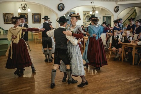 Traditional traditional costume anniversary of the Trachtenverein Schliersee Stamm 1888, dance in