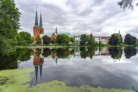 Mill pond and Lübeck Cathedral, Hanseatic City of Lübeck, Schleswig-Holstein, Germany