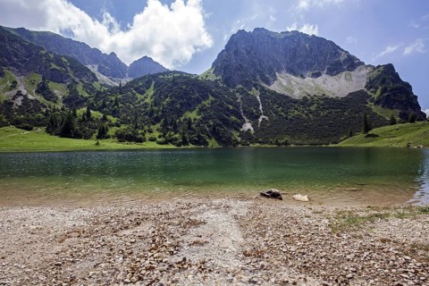 Lower Gaißalpsee, behind Rubihorn, near Oberstdorf, Oberallgäu, Allgäu Alps, Allgäu, Bavaria,