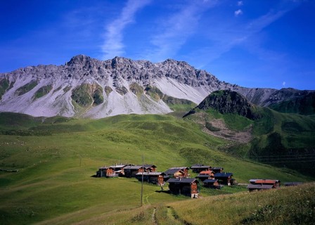 Plessur Alps, CH. Walser settlement Medergen Mederger Flue