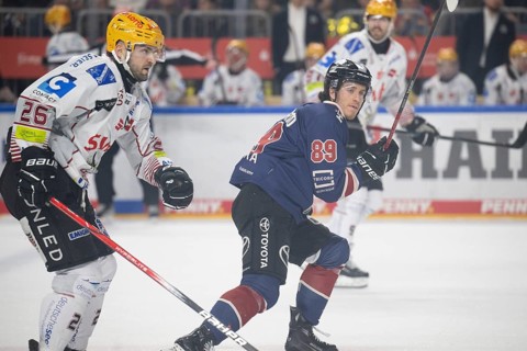 LanxessArena, Cologne, North Rhine-Westphalia, Gregor Macleod (Cologne Sharks, #89), Dominik Uher