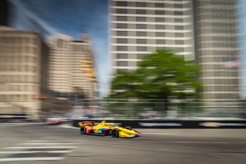 ALEX PALOU (10) of Barcelona, Spain travels through turn 3 to qualify for the Detroit Grand Prix on