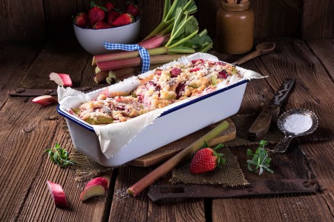 Rhubarb strawberry brioches