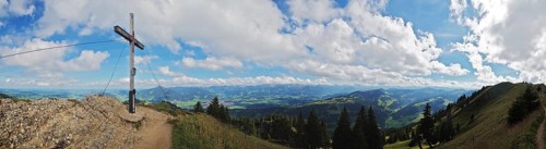 Panoramic view from Bärenköpfle, Nagelfluhkette Nature Park, Sonthofen and the Allgäu Alps in the
