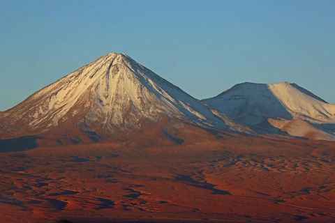 Licancabur, volcano, near San Pedro de Atacama, Atacama, Chile