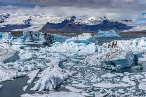Jökulsarlon glacier lagoon, south coast, Iceland