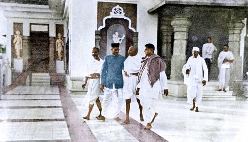 Mahatma Gandhi with Devadas Gandhi and G D Birla, Delhi, India, Asia, March 18, 1939