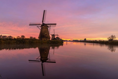 Sunrise on the KInderdijk, Netherlands