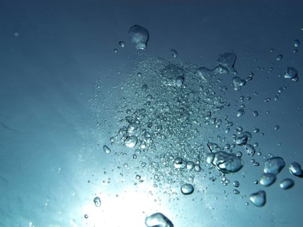 Rising air bubbles