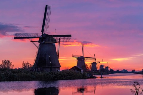 Sunrise on the KInderdijk, Netherlands