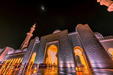 Shakezy Cayd Grand Mosque United Arab Emirates. Shooting Location: Dubai
