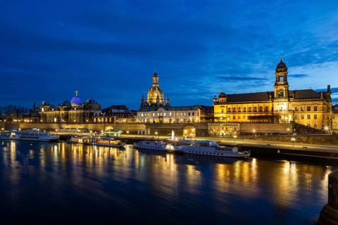 Terrassenufer with Brühl's Terrace, Ständehaus, Secundo Genitur, Church of Our Lady and Academy of