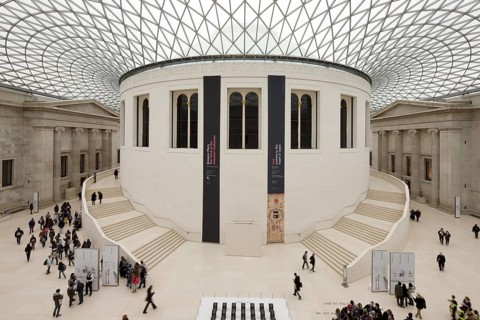 Inner courtyard with glass roof by Norman Foster