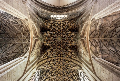 Gloucester, abbey church (cathedral), vault in the crossing with cantilevered ribs
