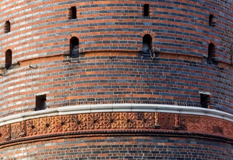Field side with terracotta decoration