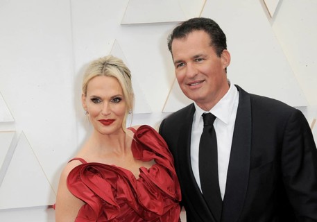 Scott Stuber and Molly Sims at the 94th Annual Academy Awards held at the Dolby Theatre in Los