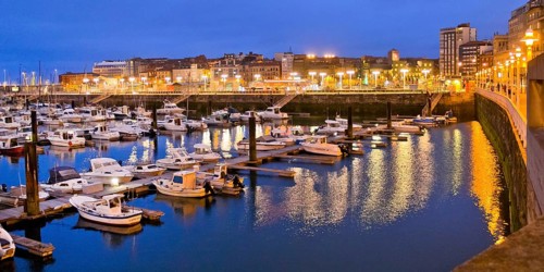 Gijón Harbour, Cimadevilla Old Town, Gijón, Asturias, Spain