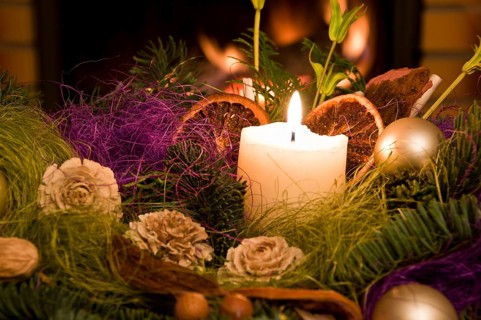Christmas floral table decoration