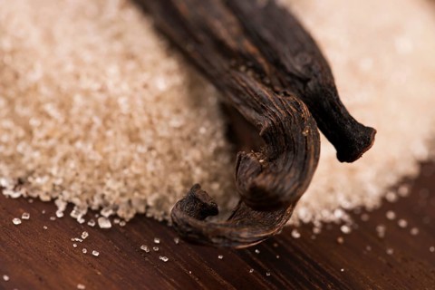 Vanilla sugar and vanilla beans