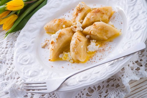Polish Curd dumplings with cinnamon butter