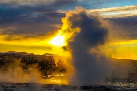 Geysir geyser and sunrise Iceland. Shooting Location: Iceland, Reykjavik