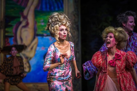 Production by Herbert Fritsch at the Schaubühne Berlin with Bastian Reiber, Florian Anderer and