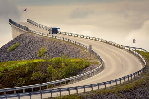 Storseisundet Bridge (Norwegian: Storseisundbrua) : Atlantic Highway (Atlanterhavsveien) . It