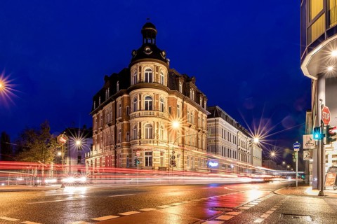Bamberg, Heinrichsdamm 7, Willy-Lessing-Straße, Luitpoldbrücke, blue hour, road traffic, historic