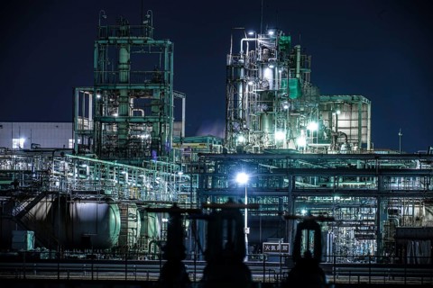 Factory night view of Kawasaki Keihin industrial zone. Shooting Location: Kawasaki City, Kanagawa