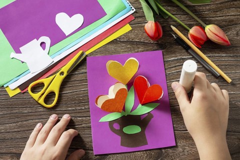 Instructions, step 8. Greeting card with bouquet flowers tulips on Mother's Day. Children's art