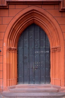 South portal, St., Saint, Saint