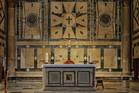 The neo-romanesque altar of the Baptistery, Florence, Tuscany, Italy