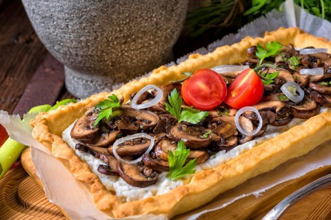 Mushroom tart with ricotta