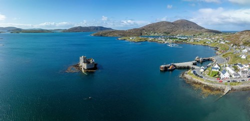 Kisimul Castle, castle ruins in the harbour area, drone shot, Castlebay, Isle of Barra, Hebrides,