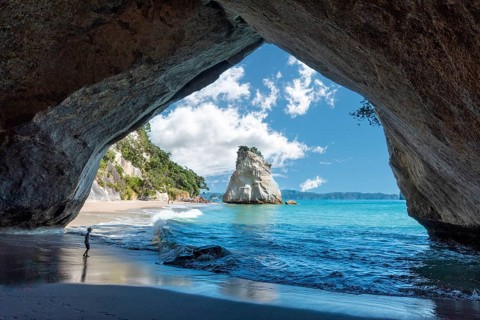 Scenic Cathedral Cove at Coromandel peninsula, New Zealand