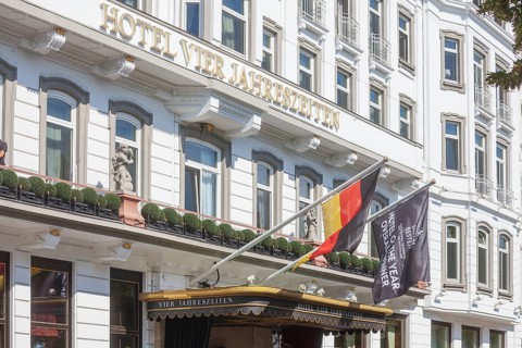 Hotel Vier Jahreszeiten with entrance area and window front, Hamburg, Germany