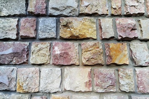 Stone palisade