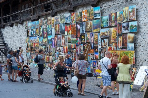 Picture market in the old town centre of Krakow at the old city wall