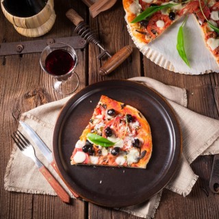 Wild garlic - margarita pizza
