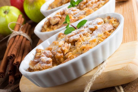 Apple Walnut streusel cake