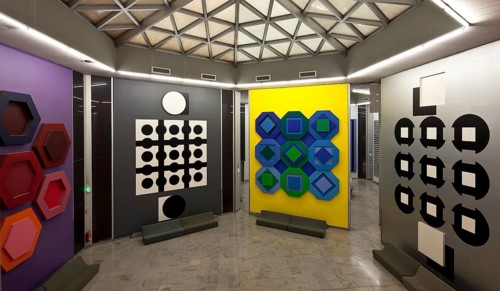 Aix en Provence, Vasarely MuseumBuilt 1973-76. op-art wall installations around 1975 v r n l Object