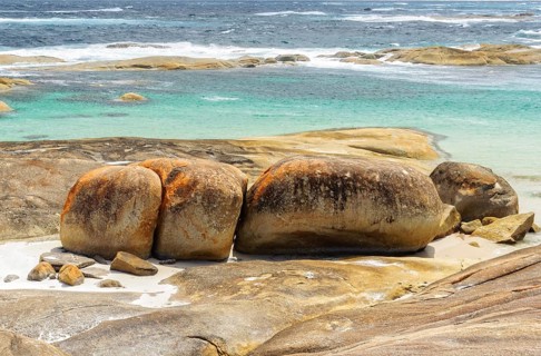 Granite boulders and turquoise green water at Greens Pool in William Bay National Park, Denmark,